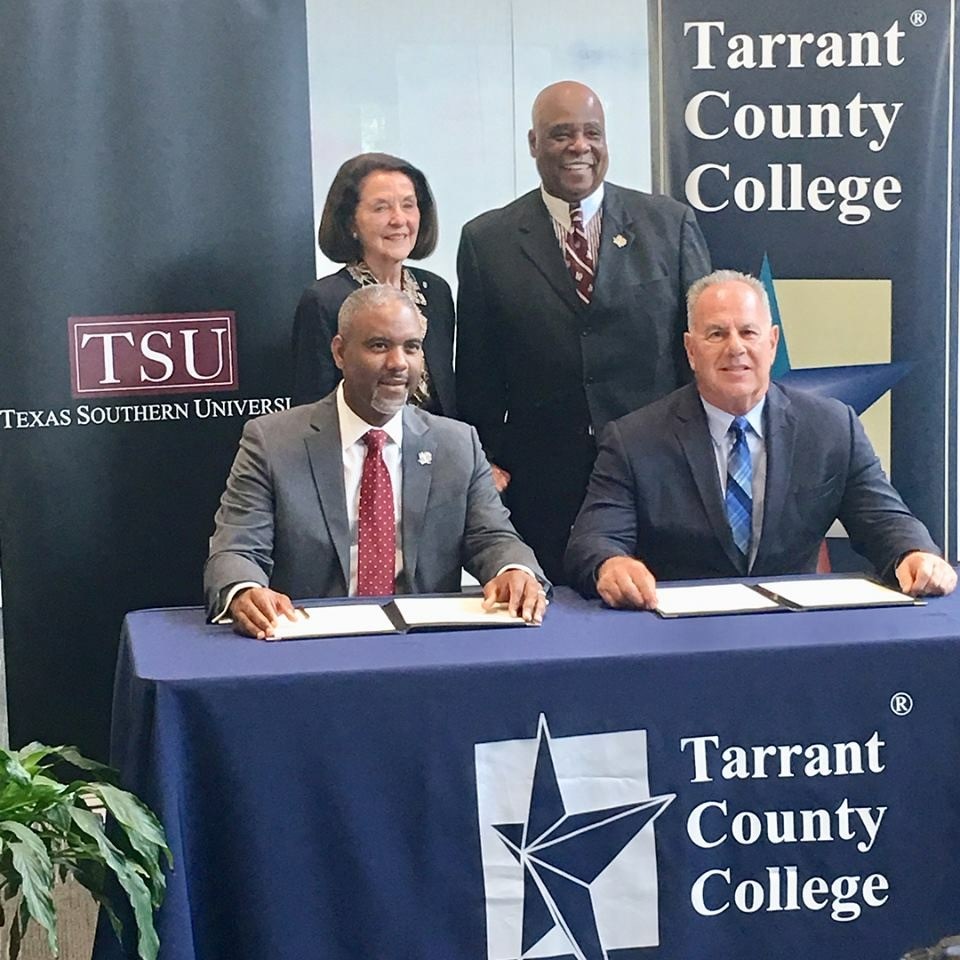 Texas Southern signs MOU with Tarrant County College